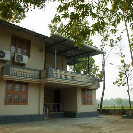 Heal Hive Homestay بلكاد المظهر الخارجي الصورة